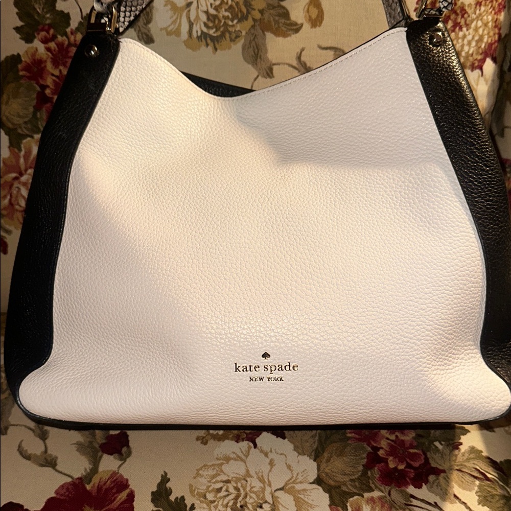 Kate Spade $448 retail Leila 3 Compartment Shoulder Bag Snake Embossed Leather